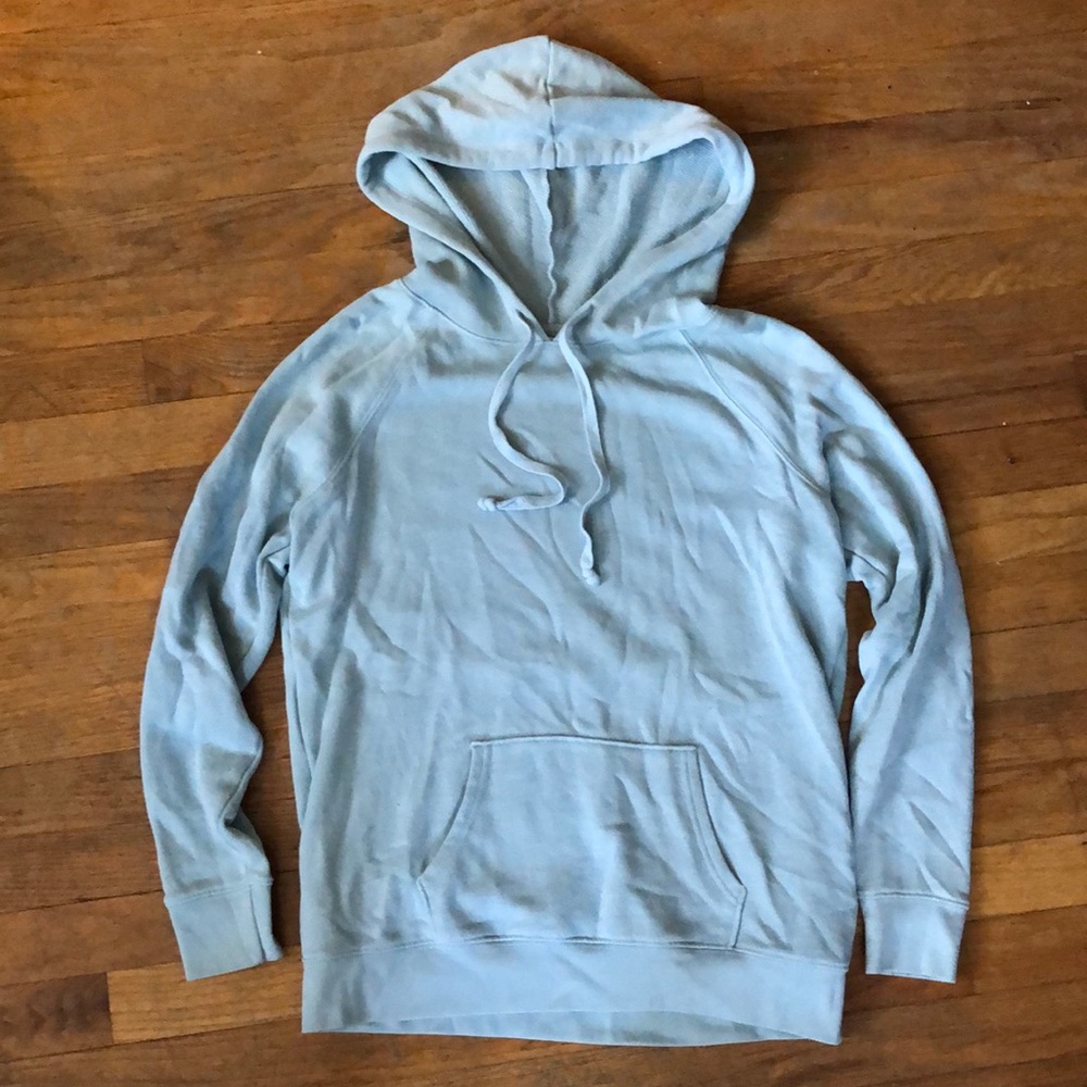 AE lightweight hoodie size small